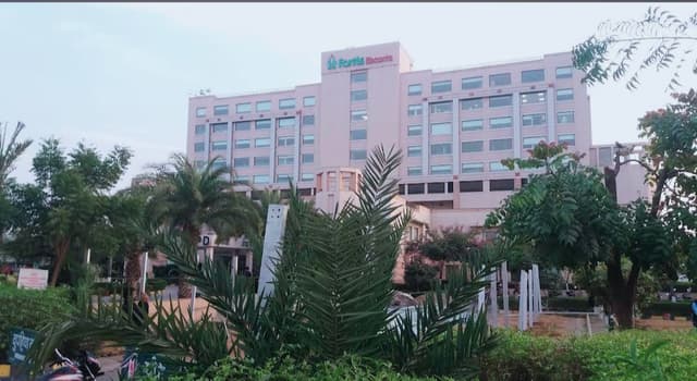 Fortis Escorts Hospital